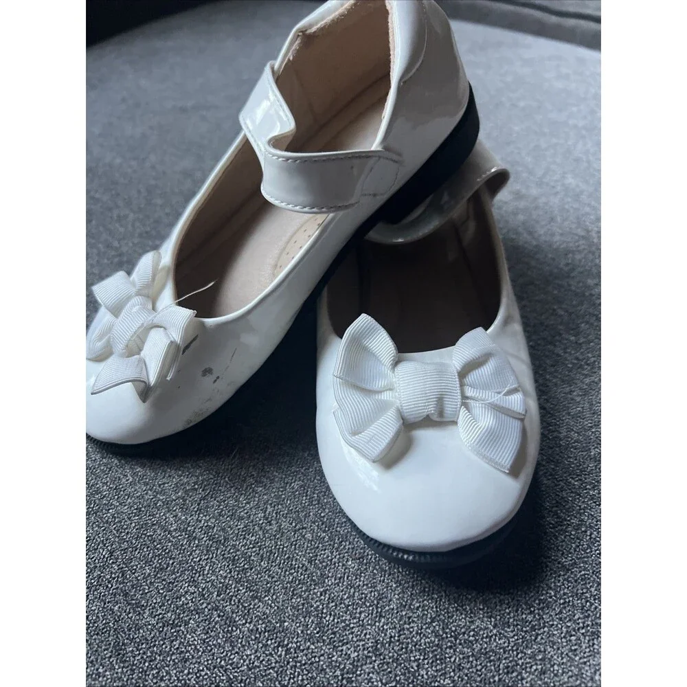 Unbranded Mary Jane Flats‎ Kids Size 12 White Patent Bow Dress Shoes